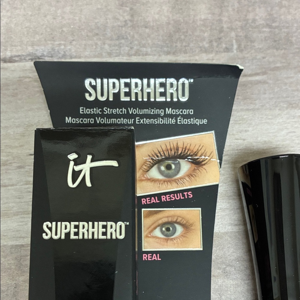 IT Cosmetics Superhero Mascara - Black - New - Picture 2 of 4